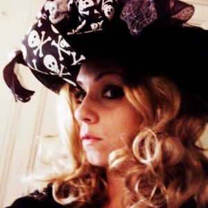 Meet your Posher, Erin marie